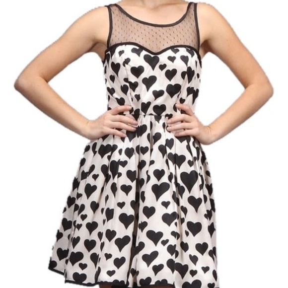 Modcloth Dresses & Skirts - Modcloth / Minuet Heart Dress
